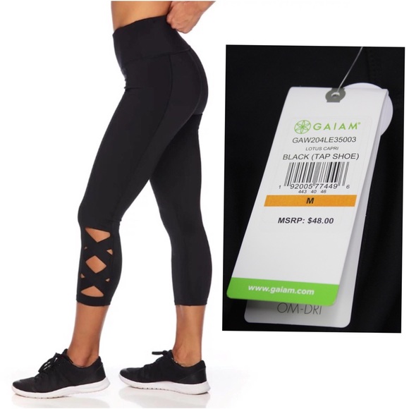 GAIAM Pants - GAIAM NWT Black Lotus Cutout Capri Leggings Medium Yoga Fitness Pants
